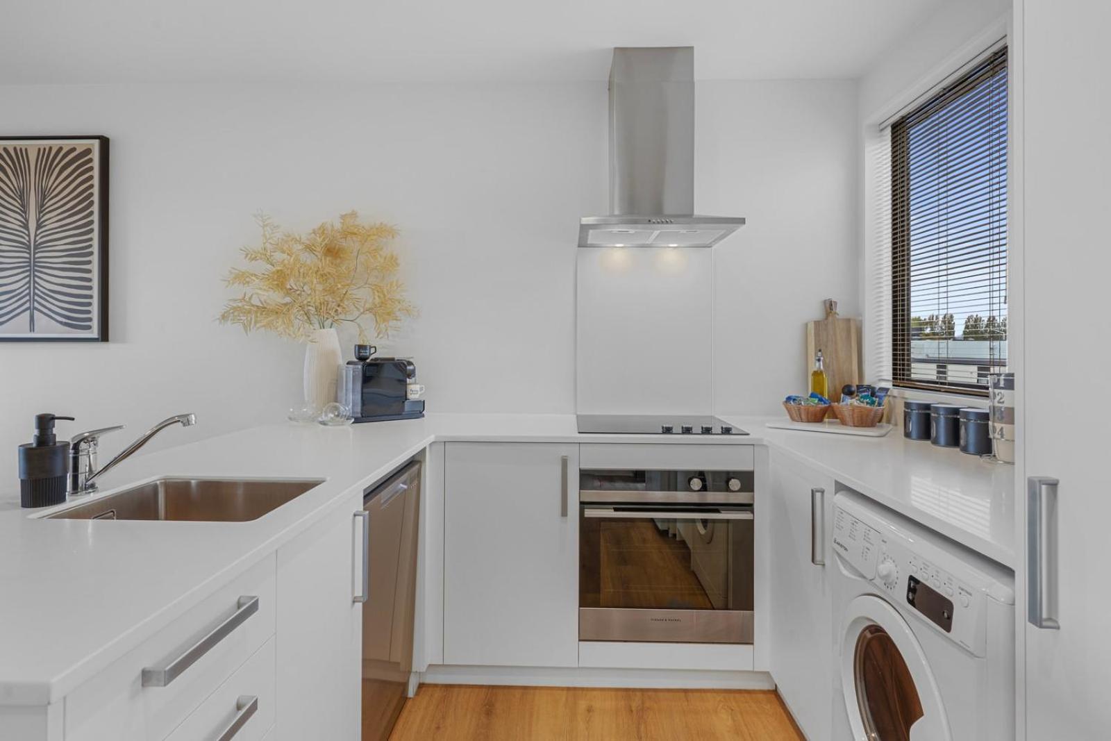 The Salisbury - 2 Bedroom Home Christchurch Esterno foto